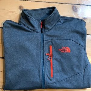 North Face Pullover - men’s M
